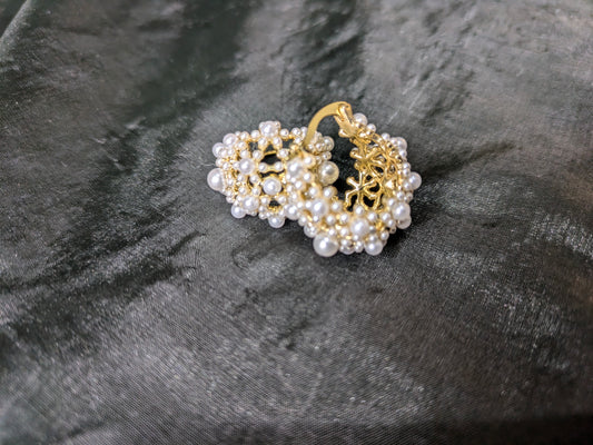 Timeless Pearl Earring