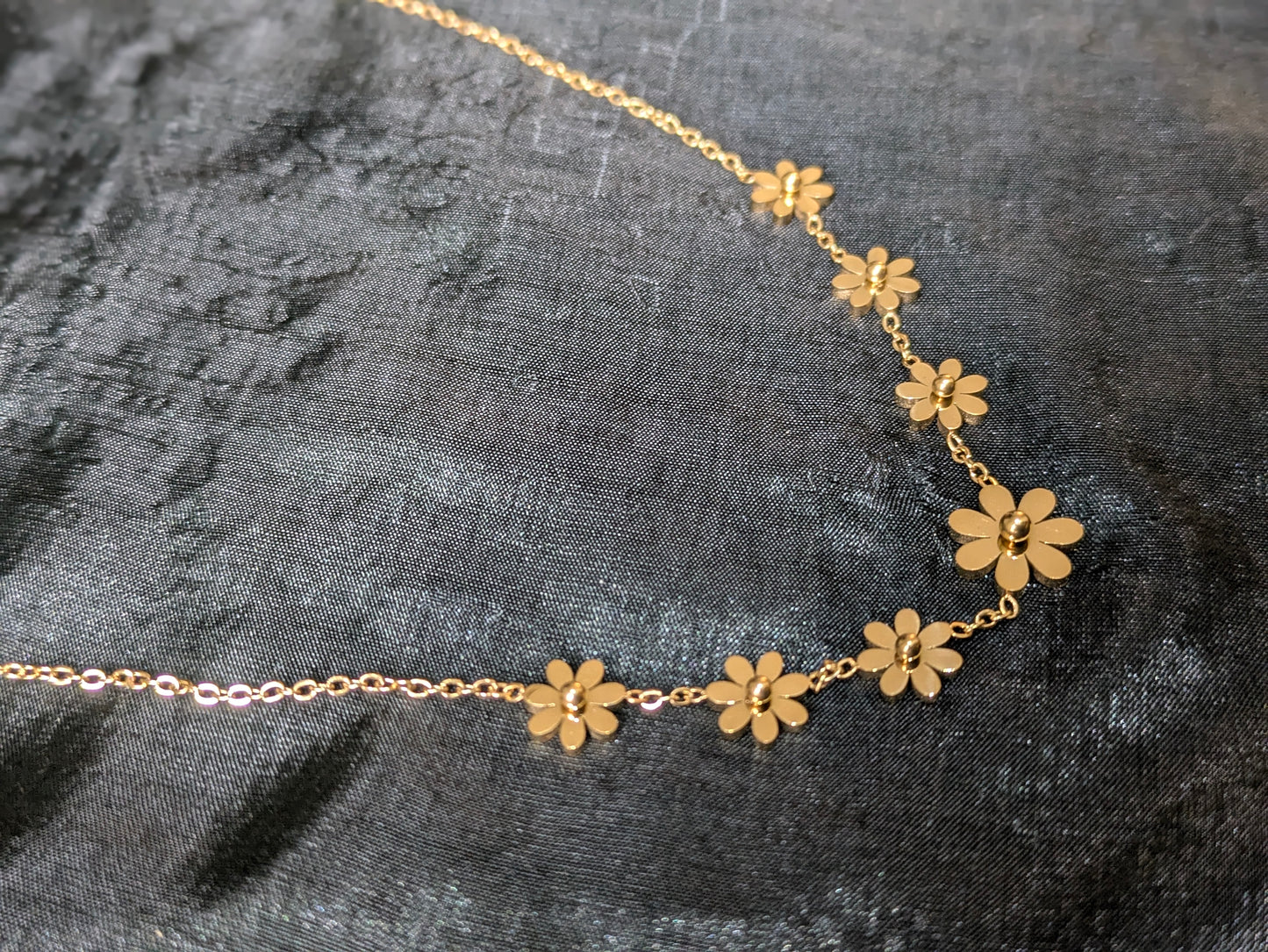 Sun Kissed Daisy Necklace