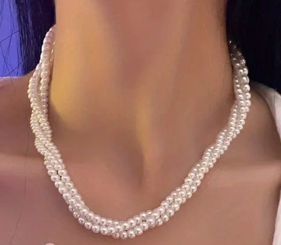 Pearl Choker Necklace